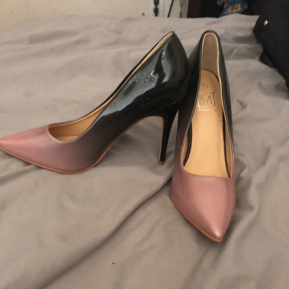 Pumps - Picture 2 of 3
